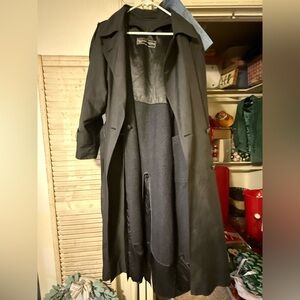 Evan Picone Elegant Black Trench Coat